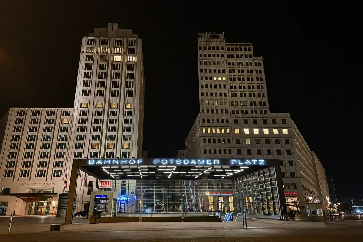 Berlin Hauptbahnhof Nacht